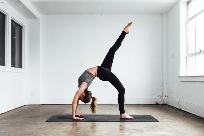 Yoga   Bộ môn giúp cơ thể nhẹ nhàng hơn sau Tết